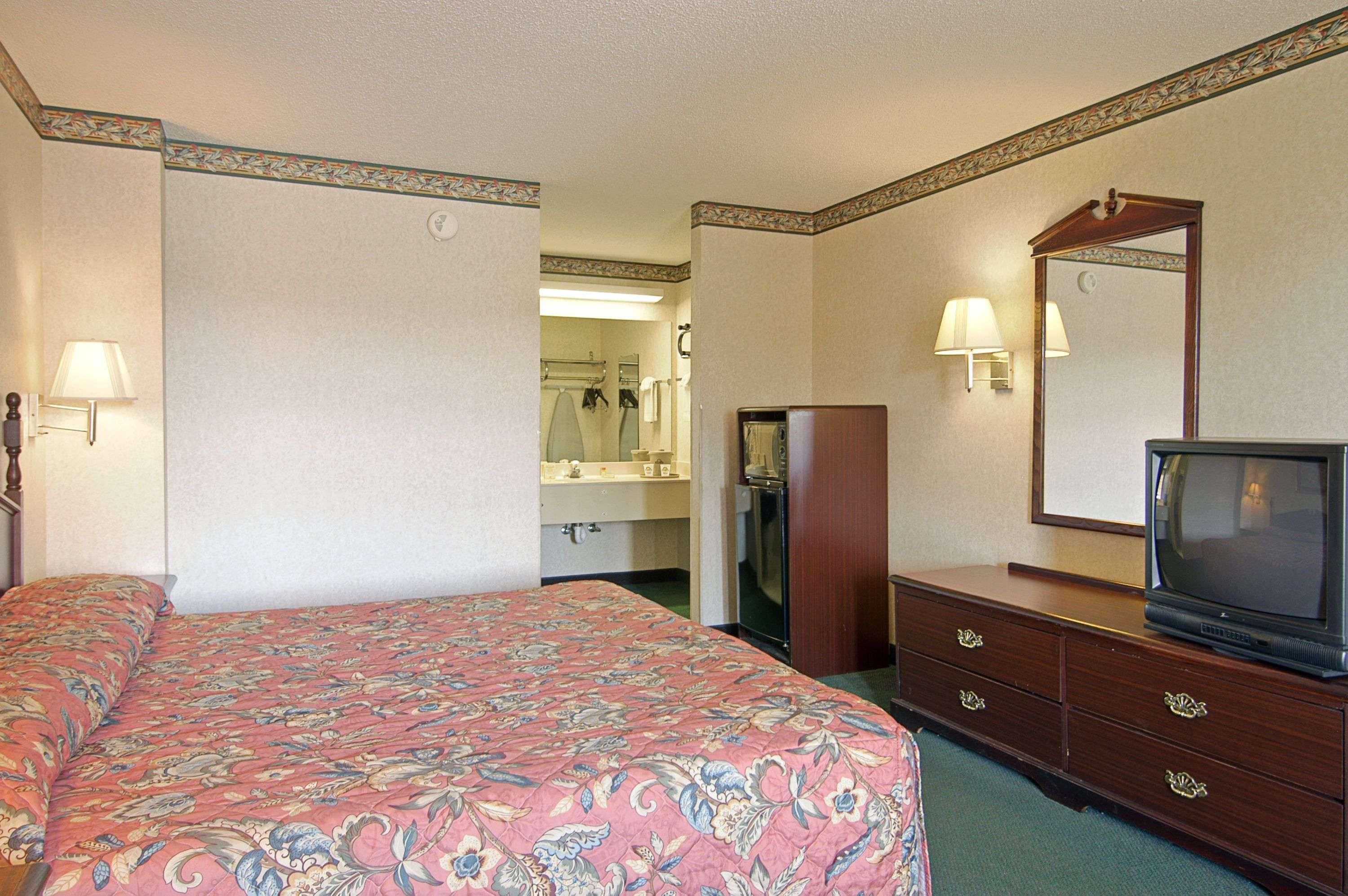 Days Inn & Suites By Wyndham Fort Valley Habitación foto