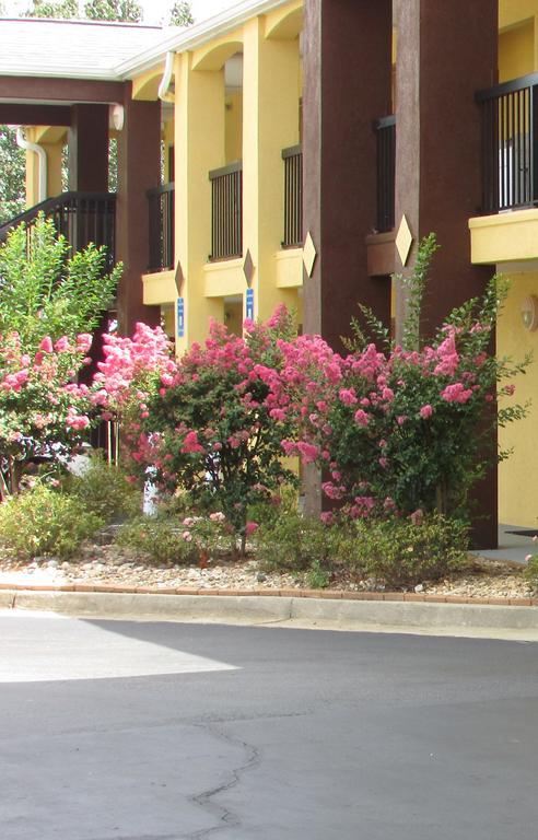 Days Inn & Suites By Wyndham Fort Valley Exterior foto