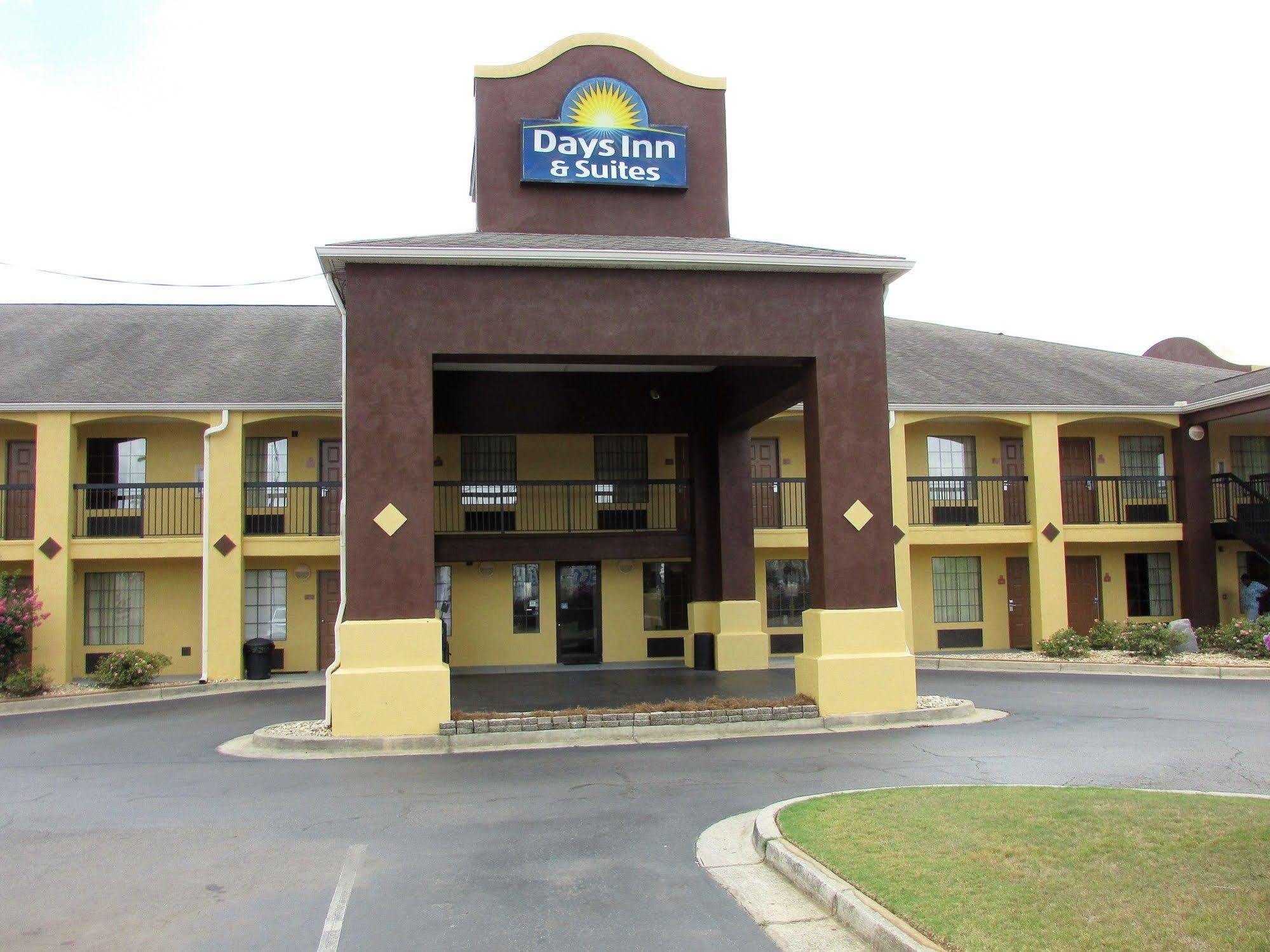 Days Inn & Suites By Wyndham Fort Valley Exterior foto